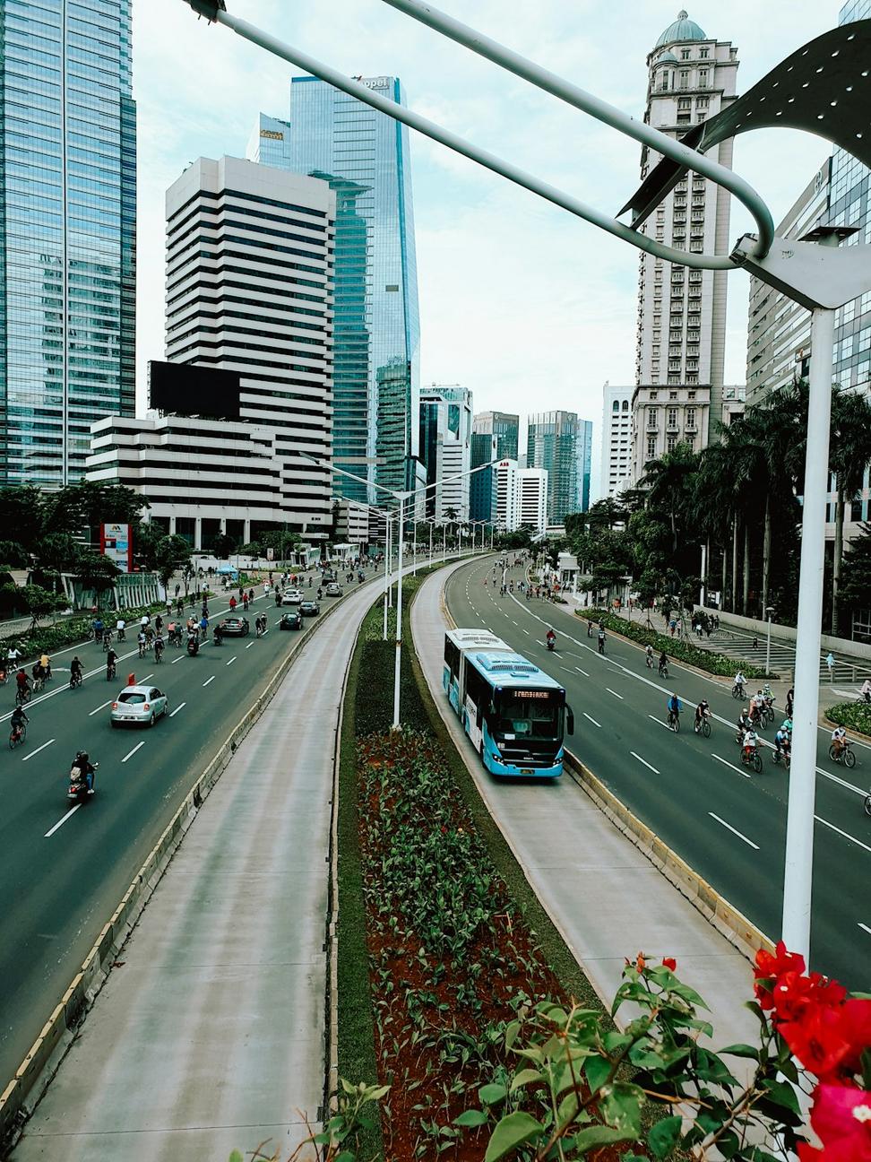 Transit hub